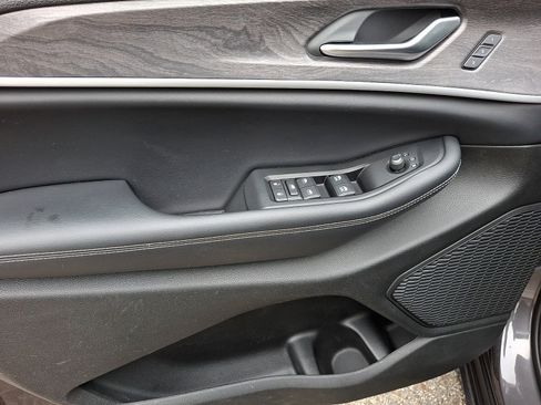 Certified 2023 Jeep Grand Cherokee L Limited image 13