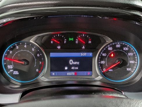 Used 2020 Chevrolet Traverse LT image 39