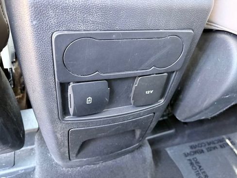 Used 2024 Ford Explorer XLT w/ Equipment Group 202A AWD/4WD image 9