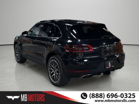 Used 2018 Porsche Macan AWD/4WD image 3