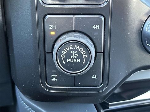 New 2026 Ford F250 Platinum w/ Tremor Off-Road Package image 30