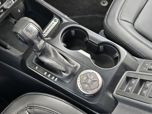 New 2026 Ford Bronco Outer Banks image 15