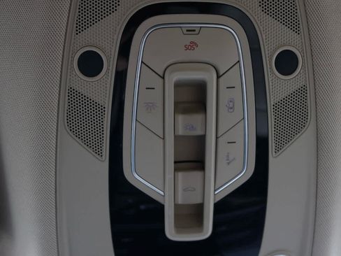 Used 2018 Audi Q5 2.0T Premium Plus w/ Premium Plus Package image 19