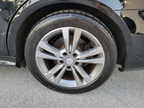 Used 2015 Mercedes-Benz E 350 Sedan image 17