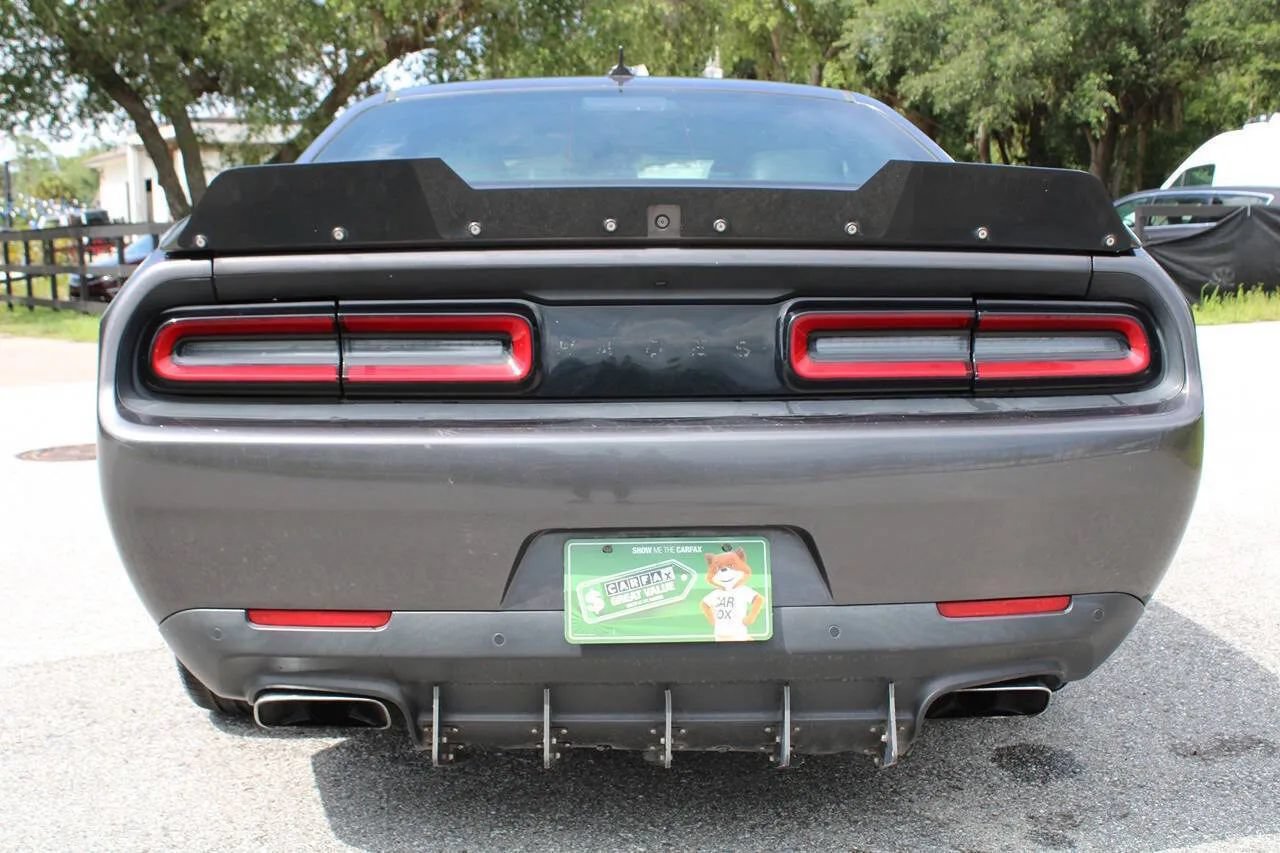 Used 2018 Dodge Challenger R/T Plus RWD image 5