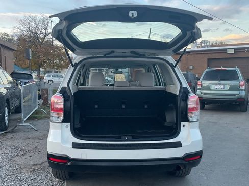 Used 2018 Subaru Forester 2.5i w/ Alloy Wheel Package image 26