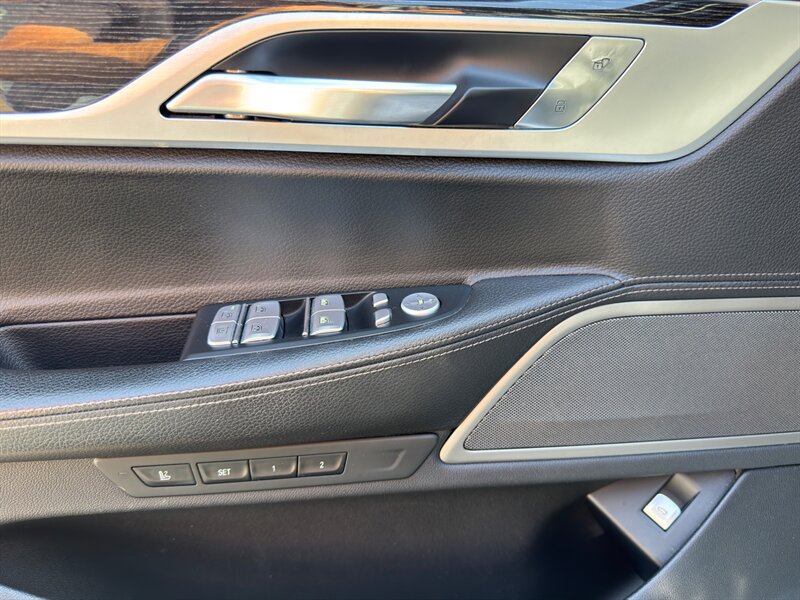 Used 2019 BMW 740i w/ M Sport Package RWD image 19