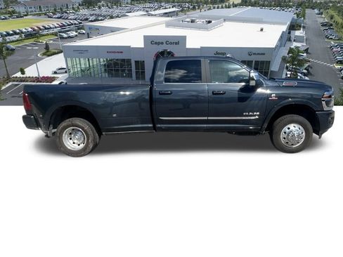New 2025 RAM 3500 Limited image 3