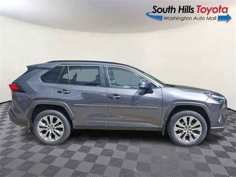 Certified 2022 Toyota RAV4 XLE Premium image 7