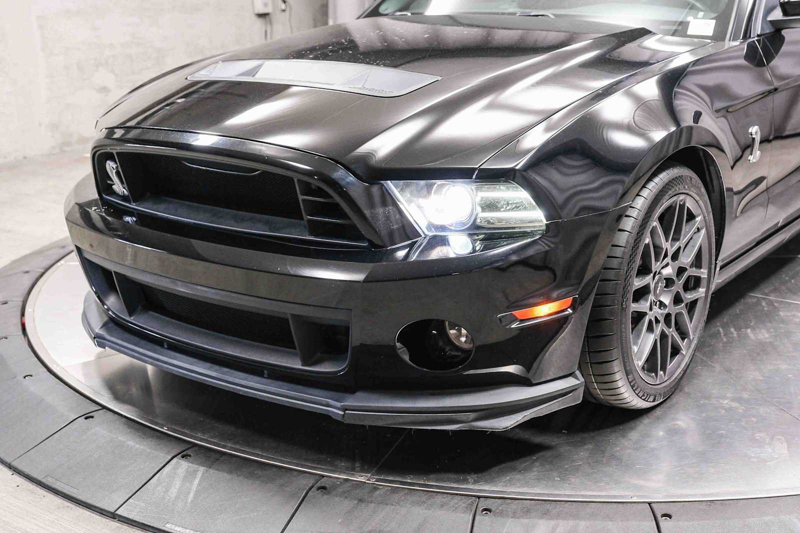 Used 2014 Ford Mustang Shelby GT500 w/ Equipment Group 821A RWD image 11