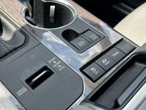 Used 2022 Toyota Highlander Platinum AWD/4WD image 51