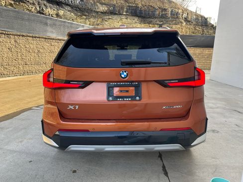 Certified 2024 BMW X1 xDrive28i w/ Convenience Package image 4