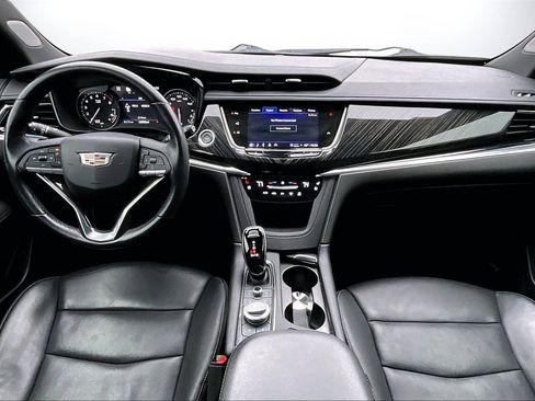 Used 2022 Cadillac XT6 Premium Luxury w/ Technology Package image 15