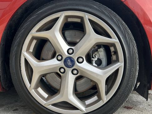 Used 2018 Ford Focus ST w/ Equipment Group 401A image 46