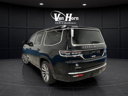 Used 2023 Jeep Grand Wagoneer Series II image 5