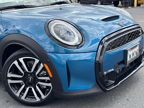 Used 2022 MINI Cooper S w/ Driver Assistance Package FWD image 6