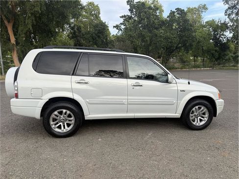 Used 2006 Suzuki XL7 4WD image 6