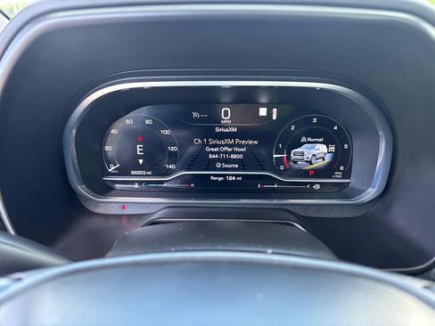 Used 2022 GMC Yukon AT4 AWD/4WD image 14
