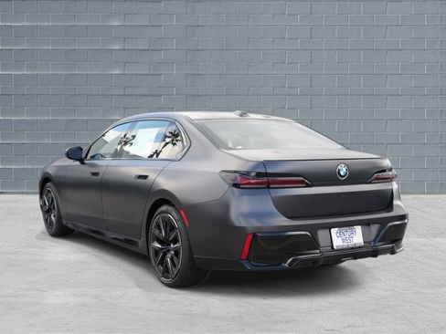 New 2026 BMW 740i 740i RWD w/ Premium Package image 4