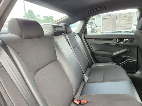 Used 2023 Honda Civic Sport image 15