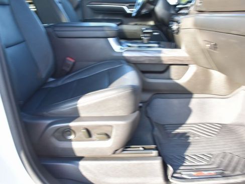 Used 2023 Chevrolet Silverado 1500 LTZ w/ LTZ Premium Package image 8