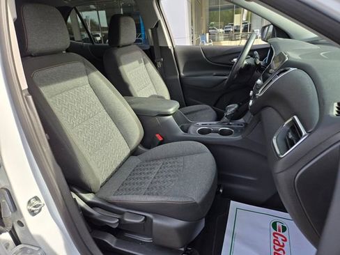 Used 2024 Chevrolet Equinox LT image 16