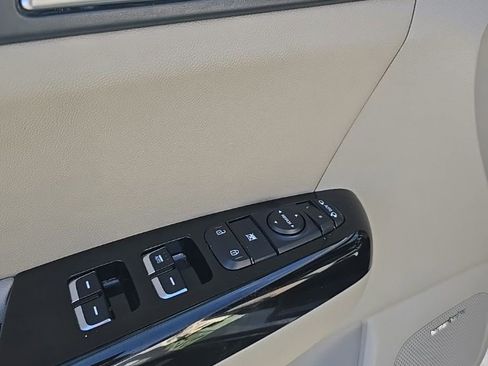 Used 2020 Kia Sportage SX image 12