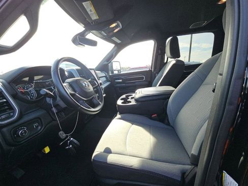 Used 2024 RAM 2500 Big Horn w/ Bed Utility Group image 40