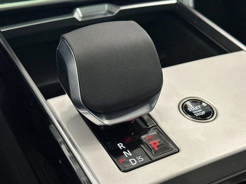 New 2026 Land Rover Range Rover SE AWD/4WD image 14