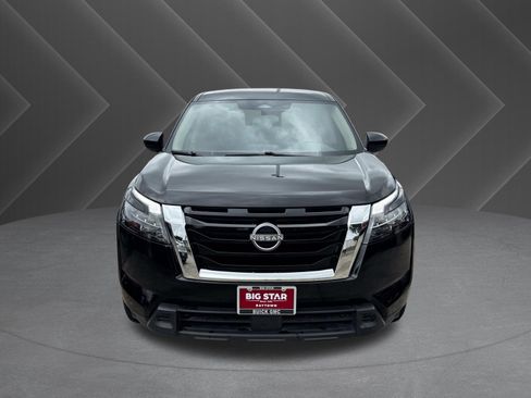Used 2025 Nissan Pathfinder S FWD image 3