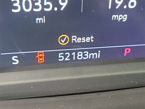 Used 2022 Chevrolet Silverado 2500 LTZ w/ LTZ Plus Package image 25