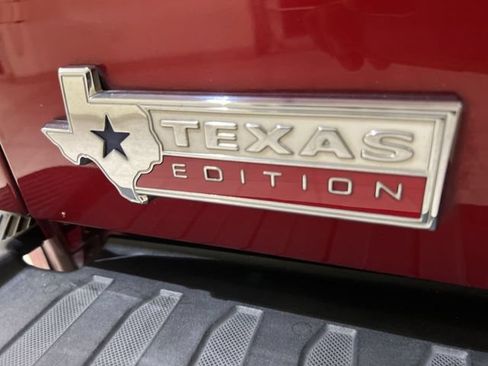Used 2015 Ford F150 XLT w/ Equipment Group 302A Luxury AWD/4WD image 25