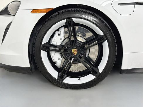 Used 2023 Porsche Taycan RWD image 33