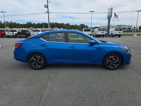 Used 2024 Nissan Sentra SV FWD image 6