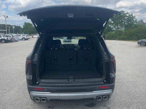 New 2026 Chevrolet Traverse LT FWD image 13