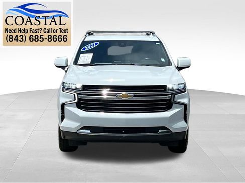 Used 2021 Chevrolet Suburban LT RWD image 2