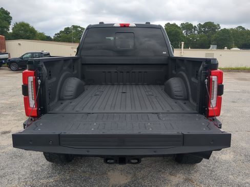 Used 2024 Ford F350 Platinum w/ Tremor Off-Road Package AWD/4WD image 11