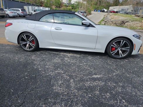 Used 2022 BMW 430i Convertible w/ M Sport Package image 4