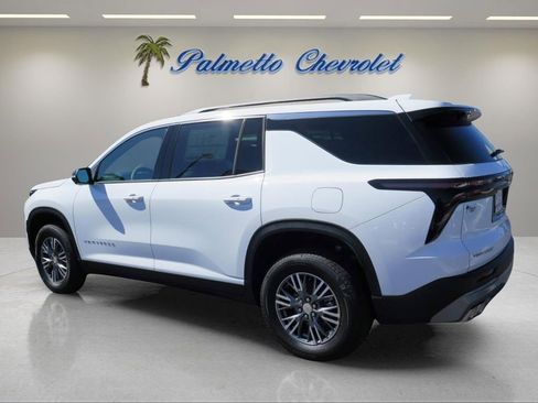 New 2026 Chevrolet Traverse LT w/ Driver Confidence Package FWD image 4