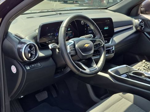 Used 2025 Chevrolet Equinox LT AWD/4WD image 15