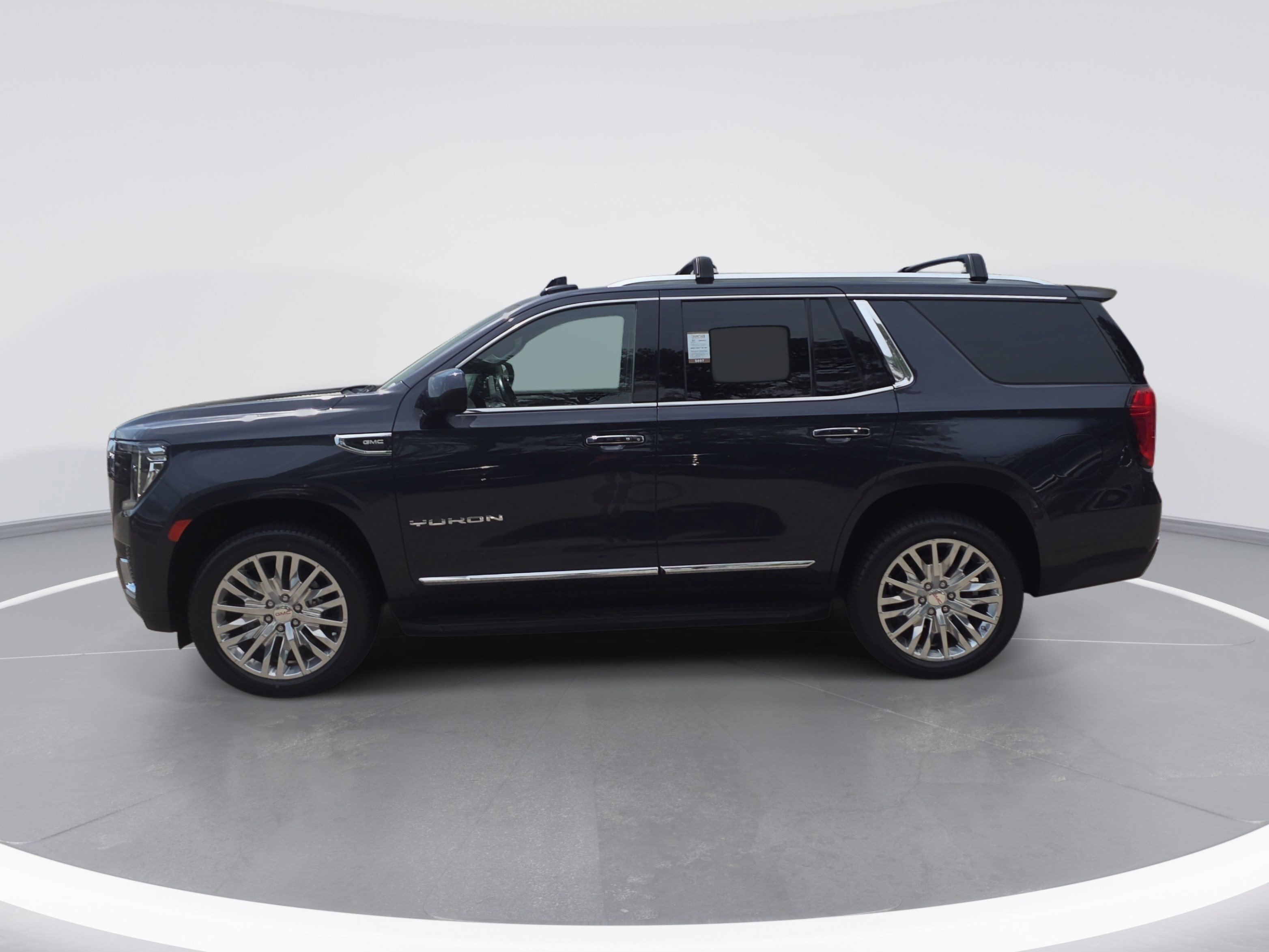 Used 2023 GMC Yukon SLT AWD/4WD image 6