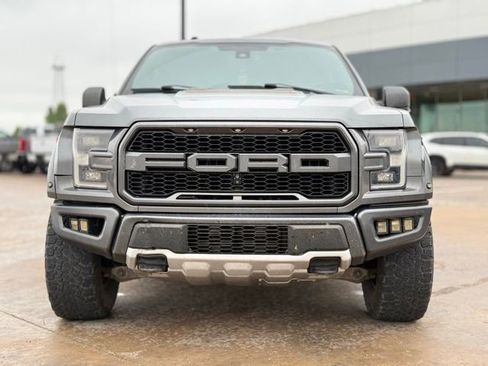 Used 2018 Ford F150 Raptor w/ Equipment Group 802A Luxury AWD/4WD image 3