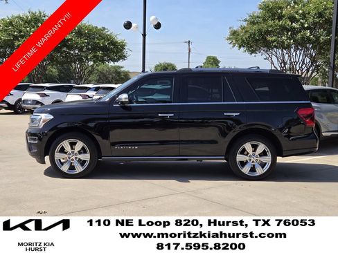 Used 2024 Ford Expedition Platinum AWD/4WD image 12
