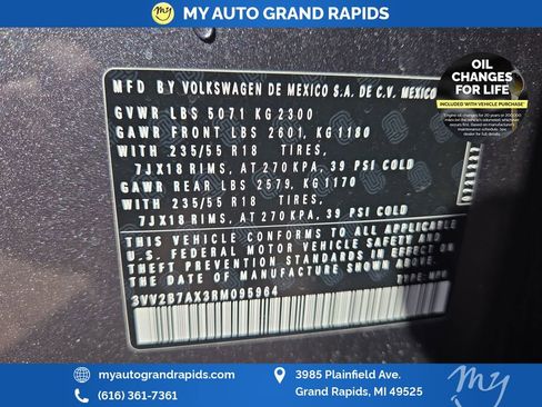 Used 2024 Volkswagen Tiguan SE AWD/4WD image 28