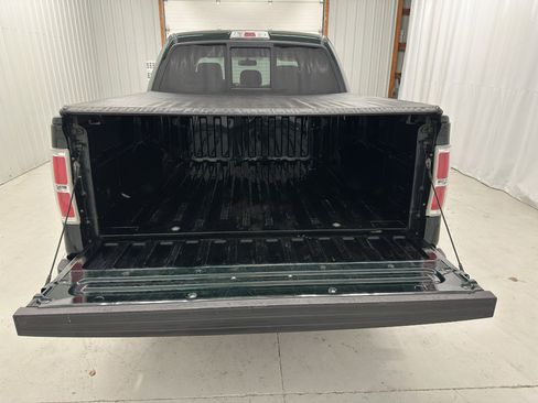 Used 2014 Ford F150 Lariat w/ Lariat Chrome Package image 12