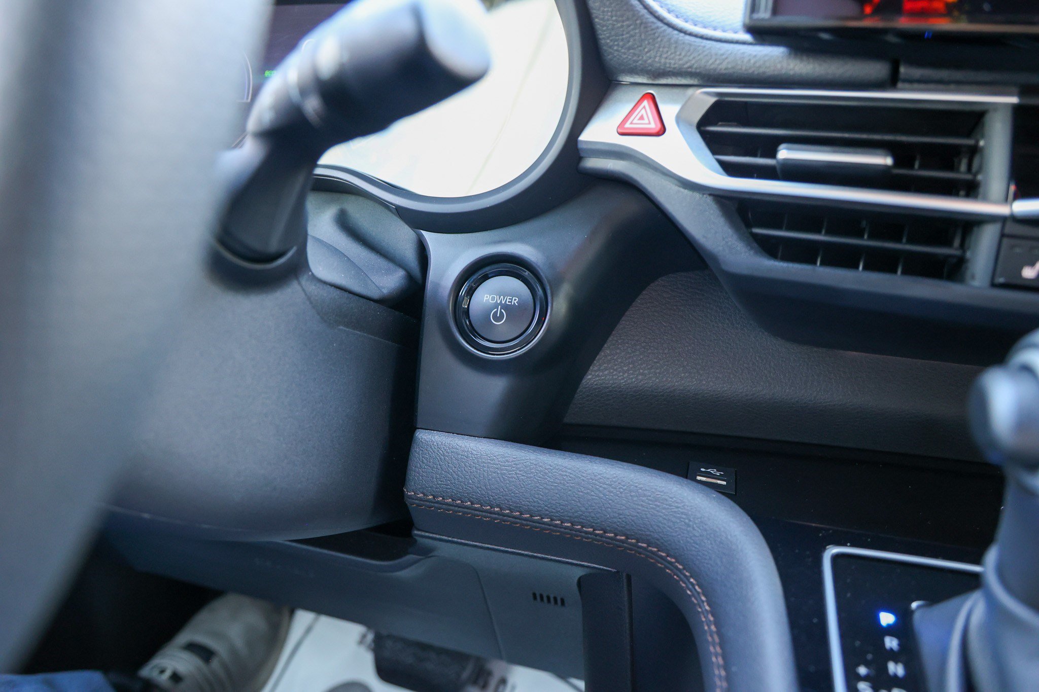 Certified 2025 Toyota Sienna Platinum FWD image 21