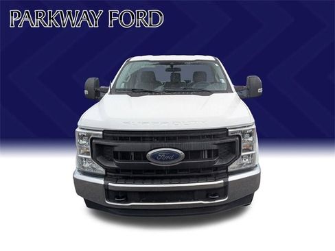 Used 2022 Ford F250 XL w/ Power Equipment Group image 2