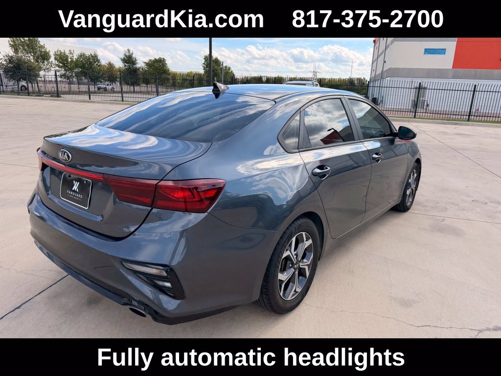 Used 2020 Kia Forte LXS FWD image 4