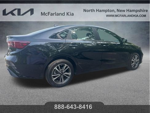 Used 2024 Kia Forte LXS w/ LXS Technology Package FWD image 6