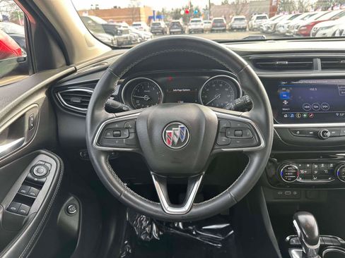 Used 2022 Buick Encore GX Select image 12